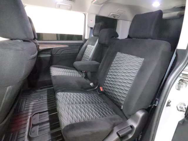 三菱 デリカＤ：５ Ｐ