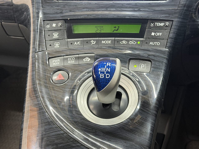 トヨタ プリウス Ｓ