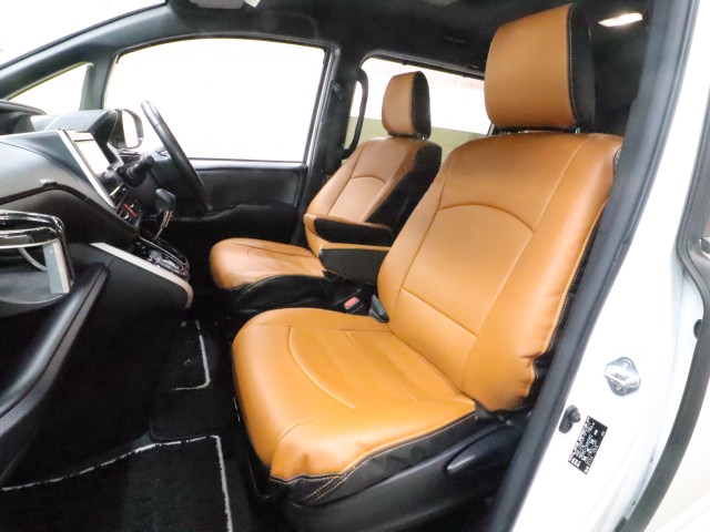 トヨタ ヴォクシー ＺＳ煌３