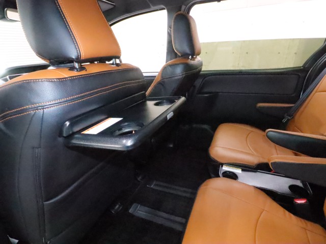 トヨタ ヴォクシー ＺＳ煌３