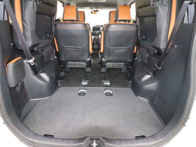 トヨタ ヴォクシー ＺＳ煌３