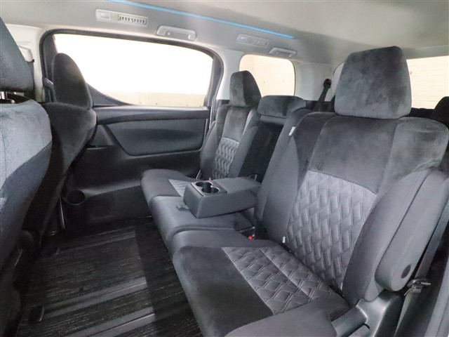 トヨタ アルファード Ｓ