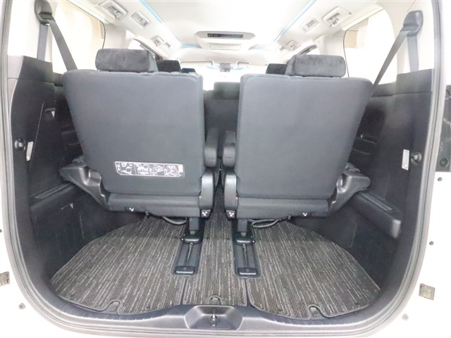 トヨタ アルファード Ｓ