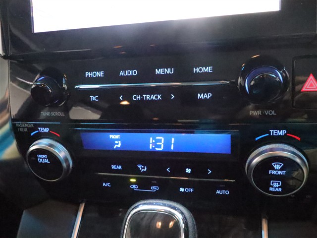 トヨタ アルファード Ｓ