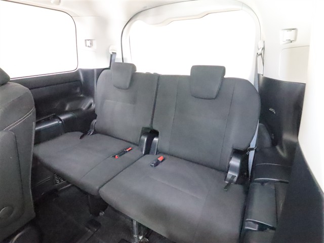 トヨタ エスクァイアＨＶ Ｘｉ