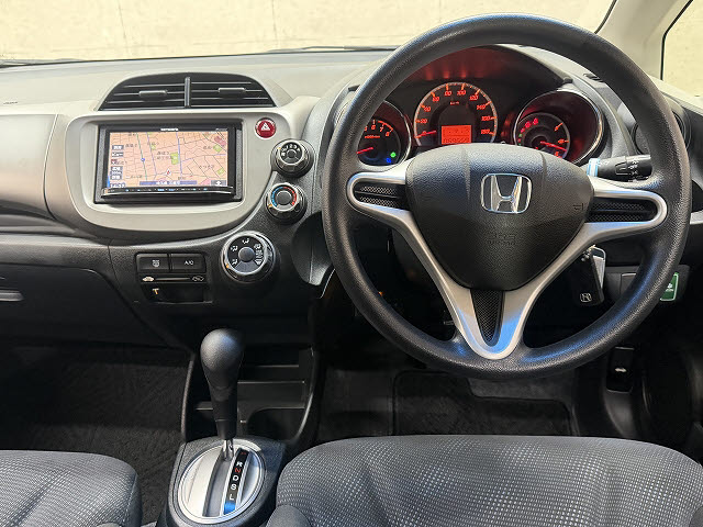 ホンダ フィット １３Ｇ　１０ｔｈアニバーサリー