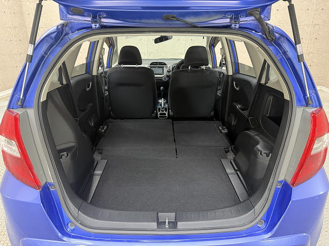 ホンダ フィット １３Ｇ　１０ｔｈアニバーサリー