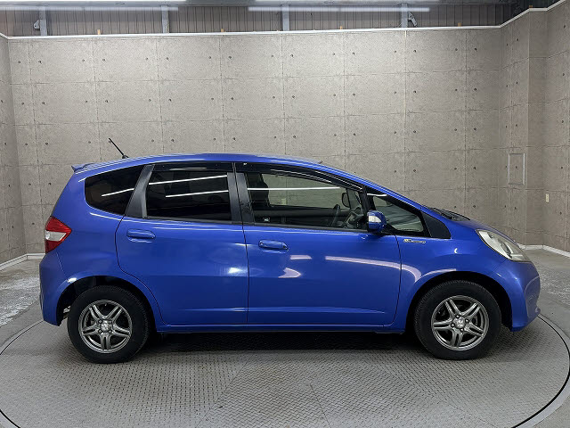 ホンダ フィット １３Ｇ　１０ｔｈアニバーサリー