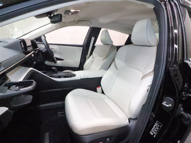 トヨタ ｸﾗｳﾝ ｸﾛｽｵｰﾊﾞｰ Ｇアドバンスドレザーパッケージ