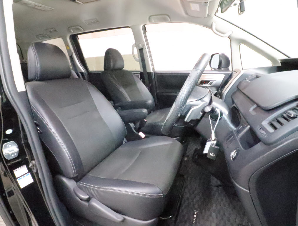 トヨタ ヴォクシー ＺＳ煌Ｚ