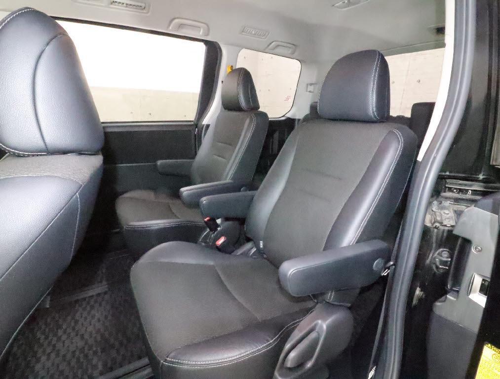 トヨタ ヴォクシー ＺＳ煌Ｚ