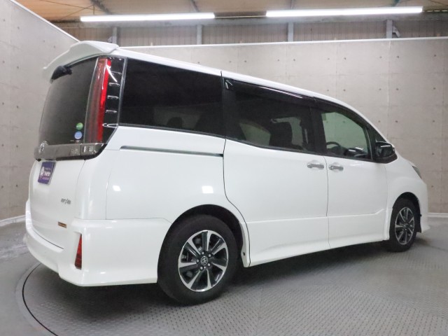 トヨタ ノア Ｓｉ　Ｗ×Ｂ２