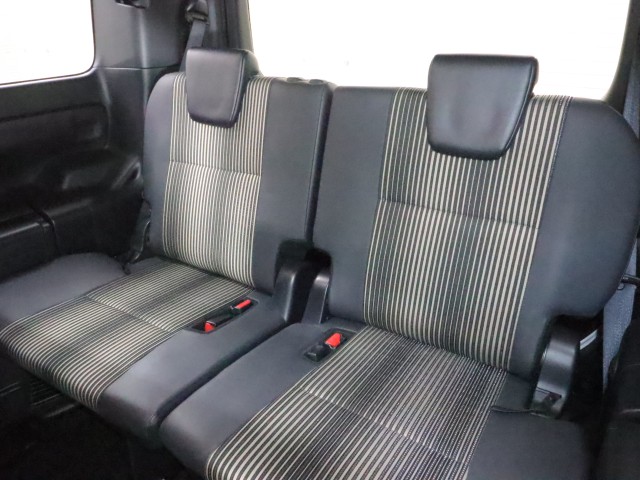 トヨタ ノア Ｓｉ　Ｗ×Ｂ２