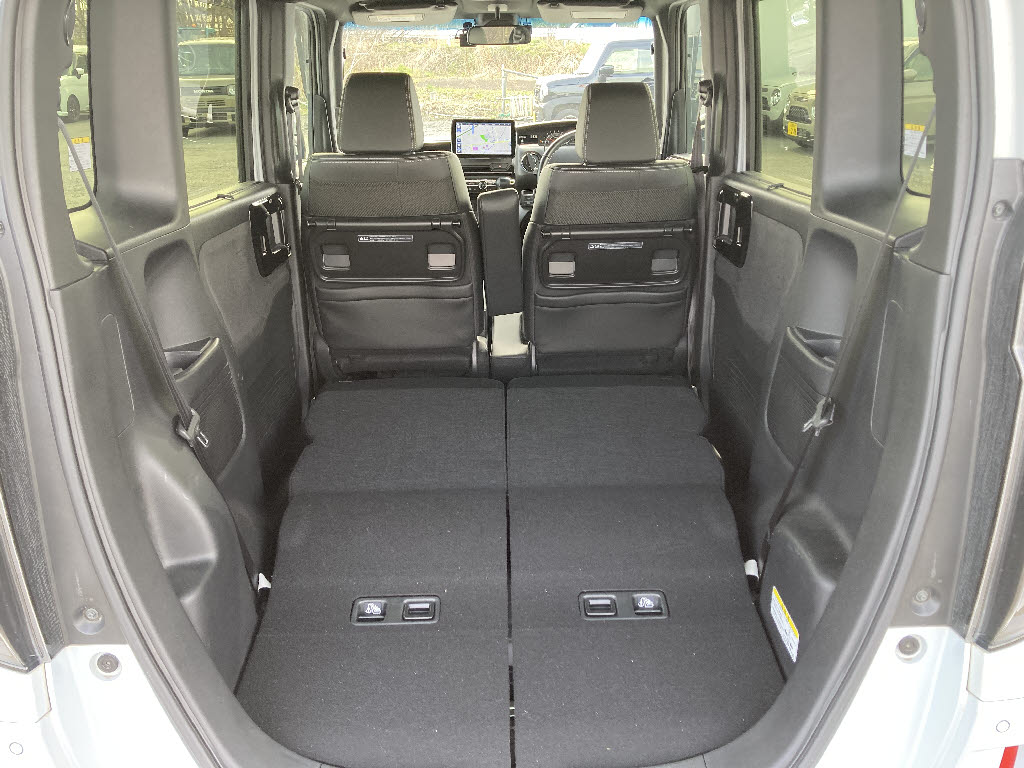 ホンダ Ｎ　ＢＯＸカスタム Lﾀｰﾎﾞ 4WD