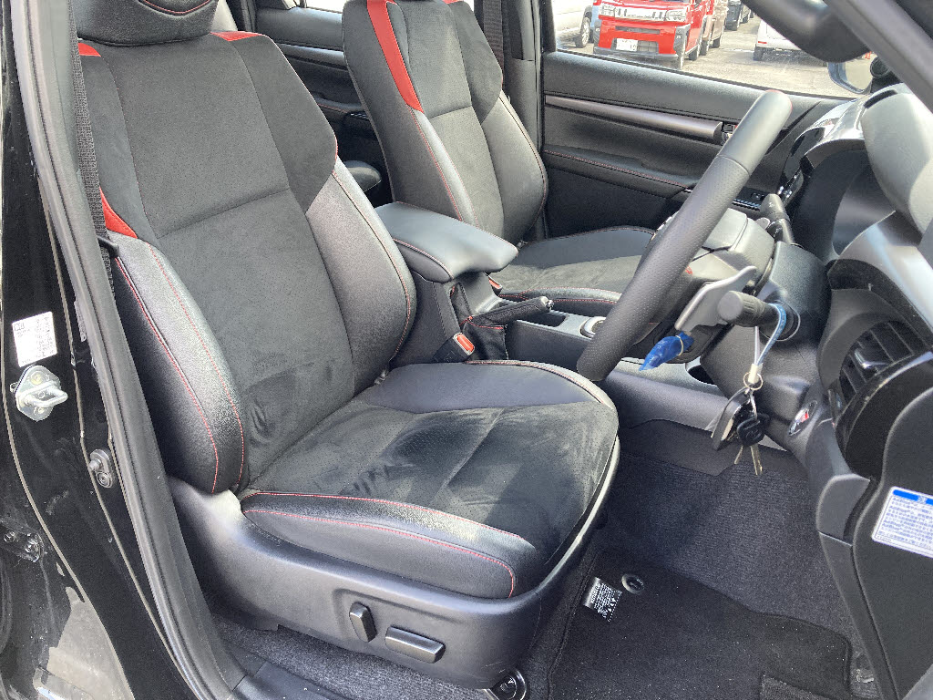 トヨタ ハイラックス Z GRｽﾎﾟｰﾂ 4WD