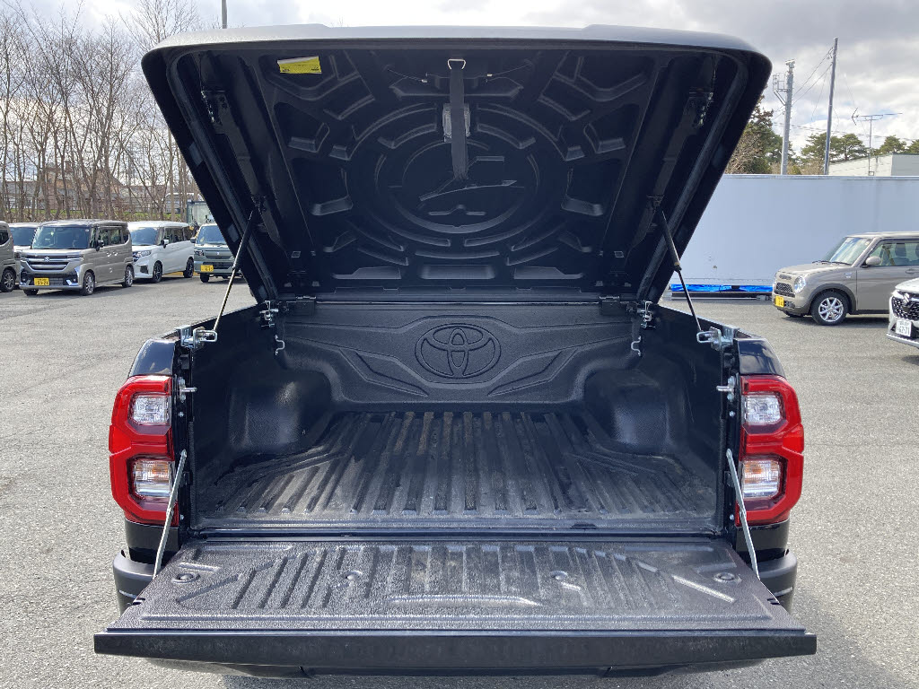 トヨタ ハイラックス Z GRｽﾎﾟｰﾂ 4WD