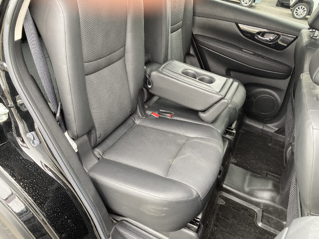 ニッサン エクストレイル 20Xi Vｾﾚｸｼｮﾝ 4WD