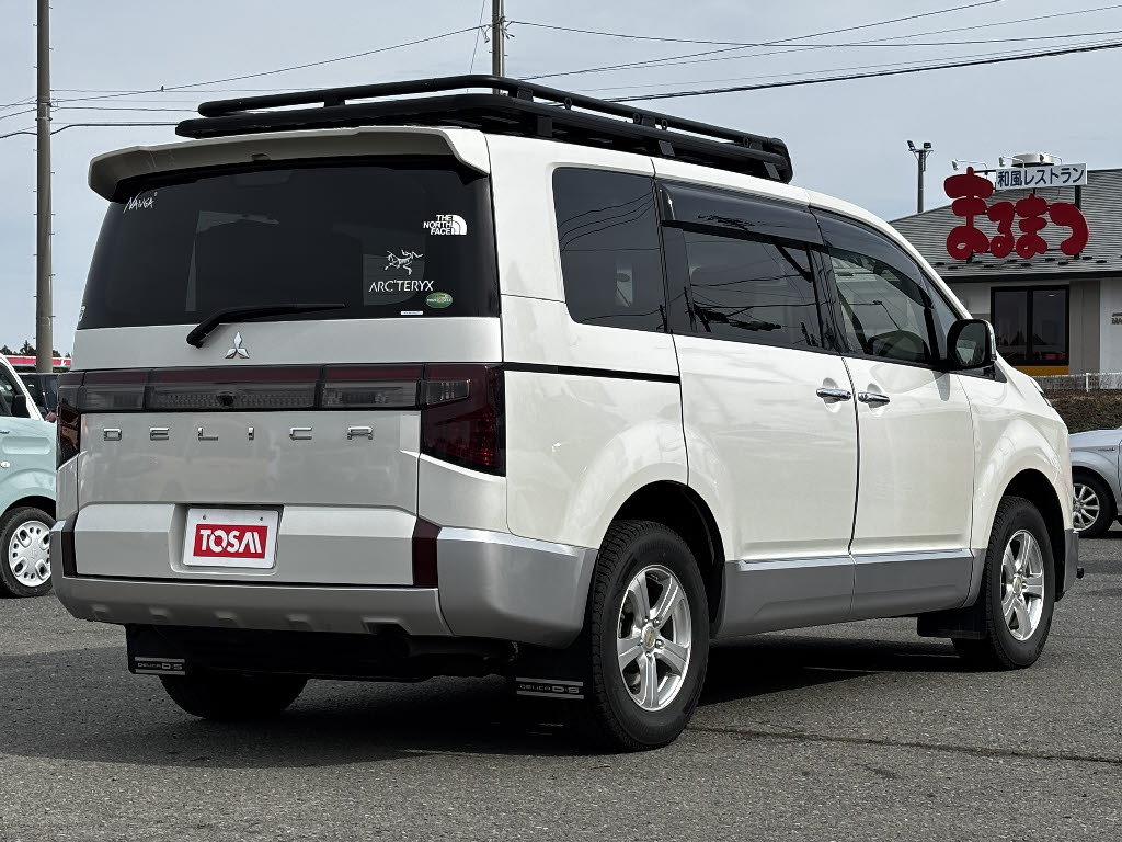 三菱 デリカＤ：５ P 4WD