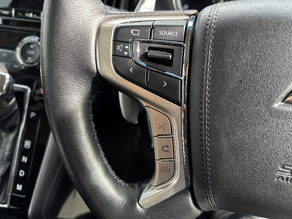 三菱 デリカＤ：５ P 4WD