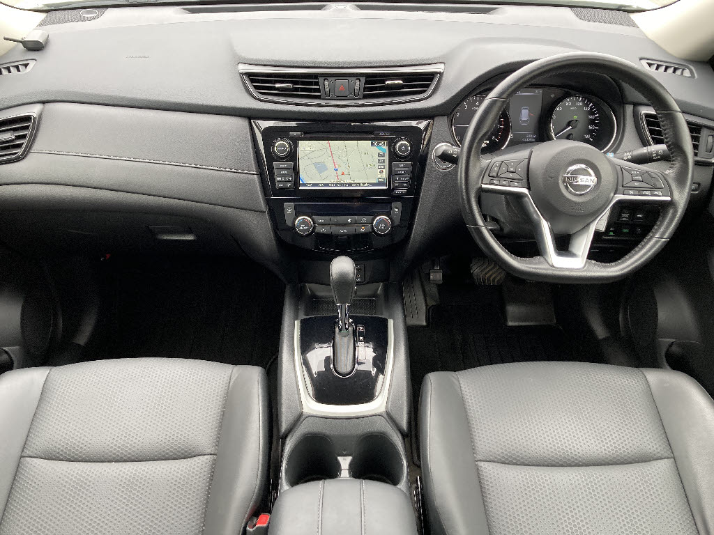 ニッサン エクストレイル 20X HYBRID 4WD