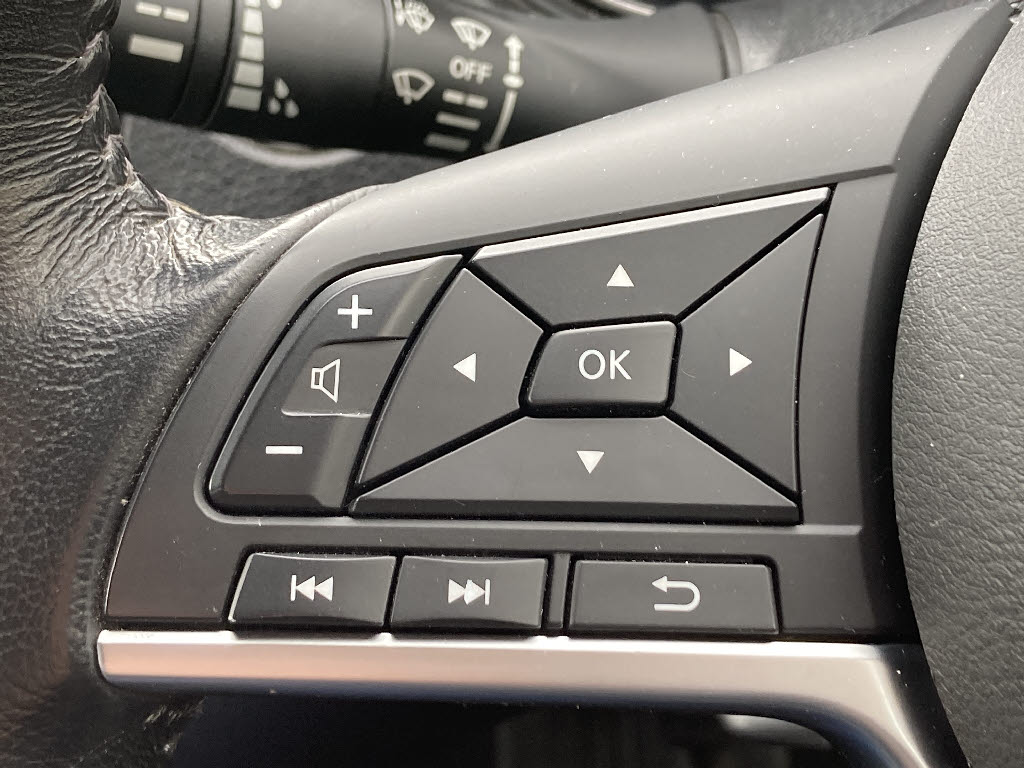 ニッサン エクストレイル 20X HYBRID 4WD