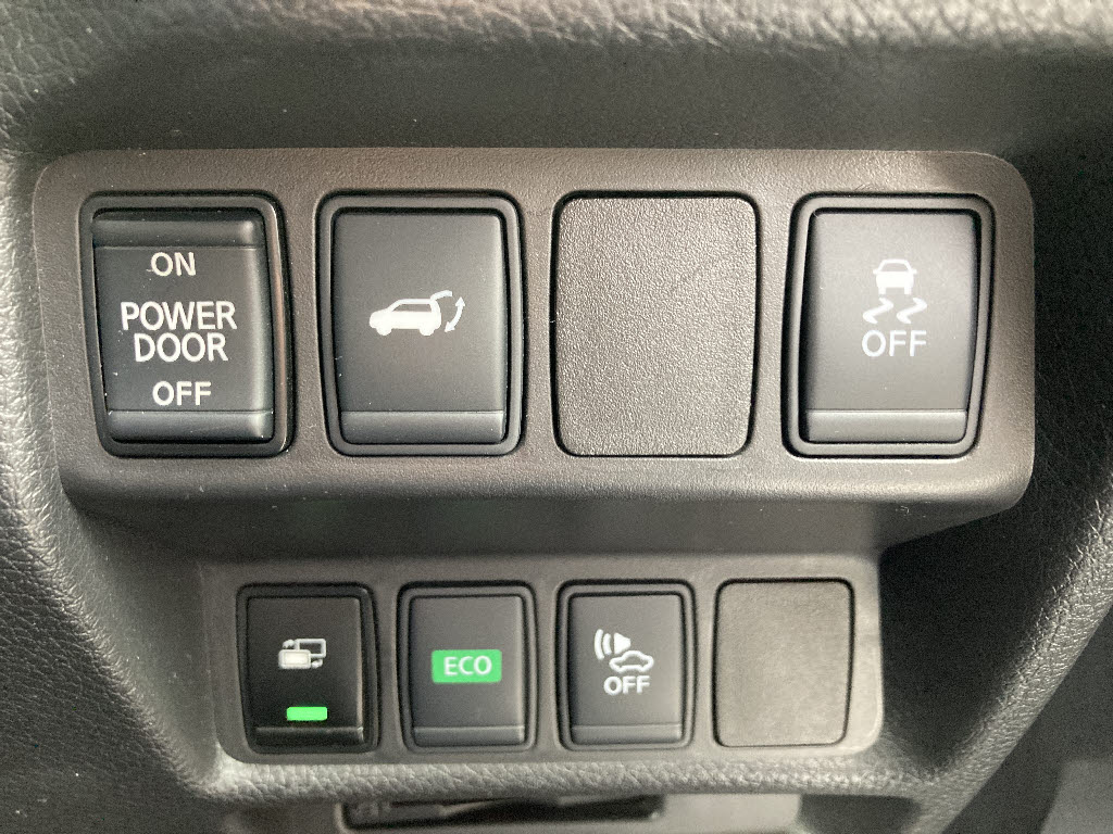 ニッサン エクストレイル 20X HYBRID 4WD