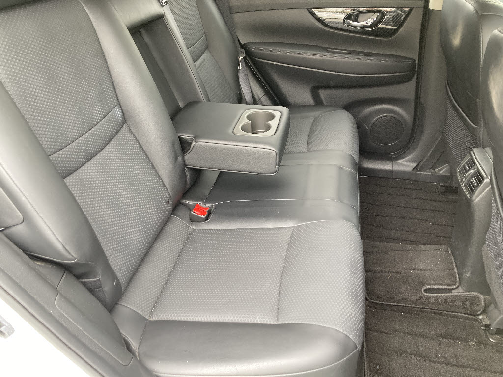 ニッサン エクストレイル 20X HYBRID 4WD