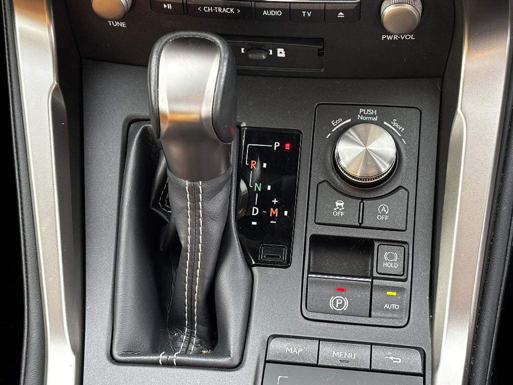 レクサス レクサス ＮＸ NX300ﾊﾞ-ｼﾞｮﾝL 4WD