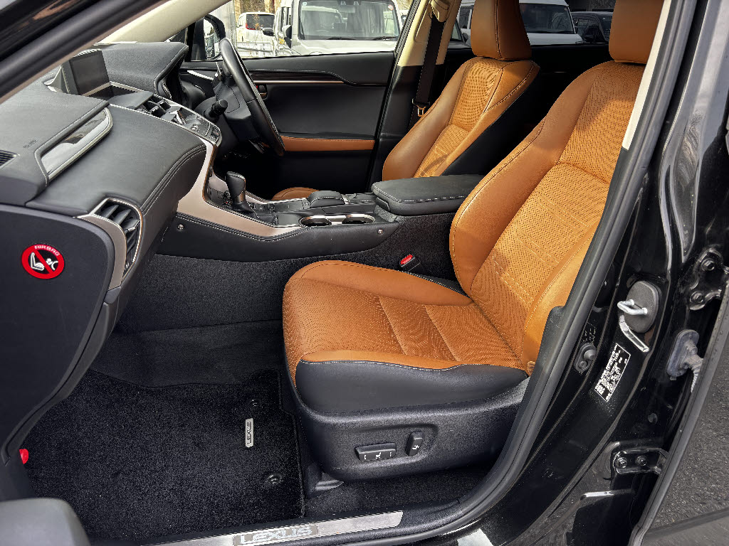 レクサス レクサス ＮＸ NX300ﾊﾞ-ｼﾞｮﾝL 4WD