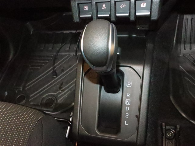 スズキ ジムニーノマド FC