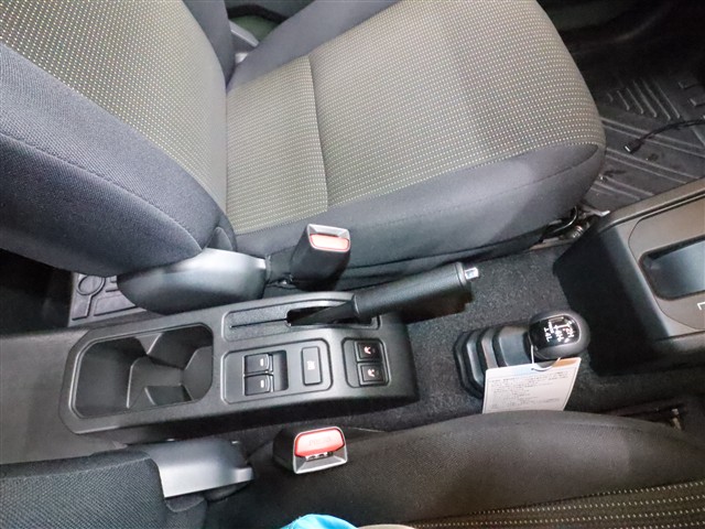 スズキ ジムニーノマド FC