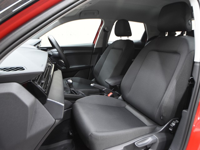 アウディ ｱｳﾃﾞｨ A1 ｽﾎﾟｰﾂﾊﾞｯｸ 25TFSI