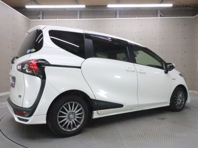 トヨタ シエンタ ファンベース　G