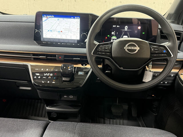 ニッサン サクラ G