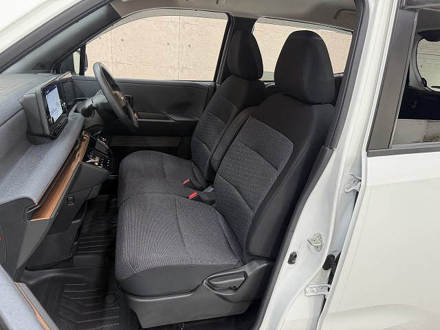 ニッサン サクラ G