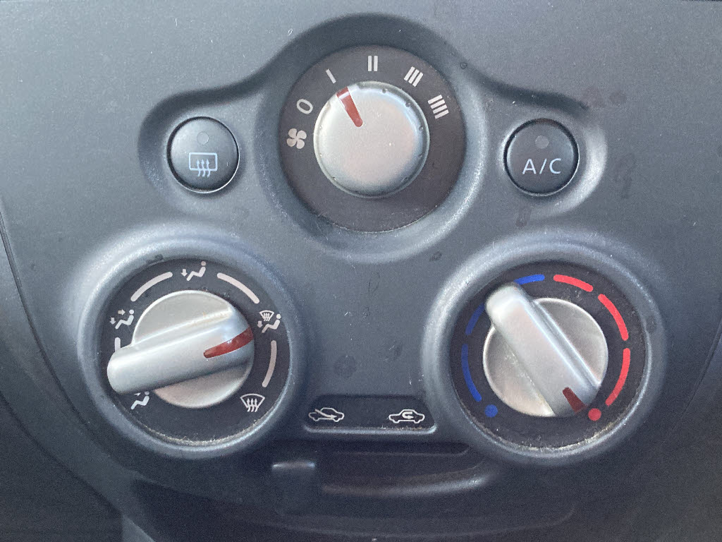 ニッサン ノート X