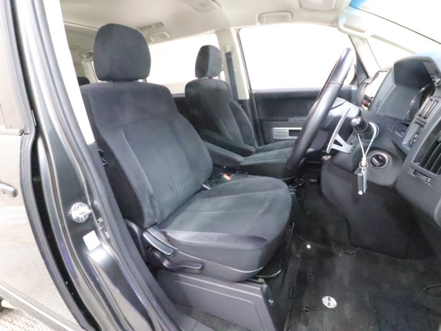 三菱 デリカＤ：５ Dパワーパッケージ