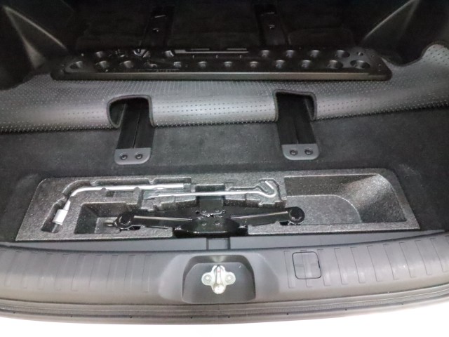 三菱 デリカＤ：５ Dパワーパッケージ