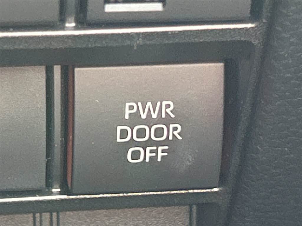 トヨタ ヴォクシー 2.0S-Z