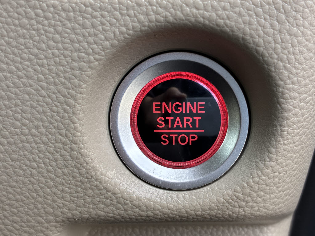 ホンダ Ｎ　ＢＯＸ G Lﾎﾝﾀﾞｾﾝｼﾝｸﾞ 4WD