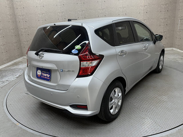 ニッサン ノート e-POWER B