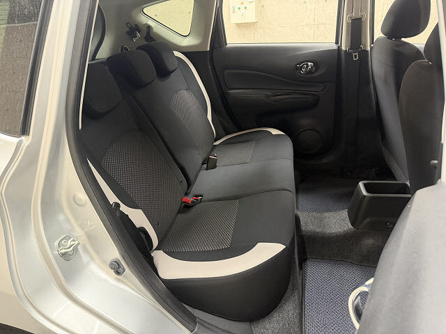 ニッサン ノート e-POWER B