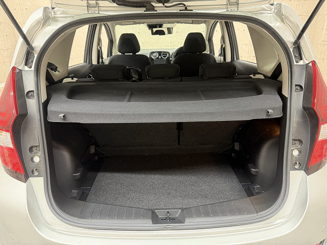 ニッサン ノート e-POWER B