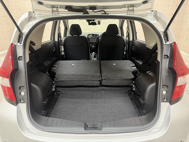 ニッサン ノート e-POWER B