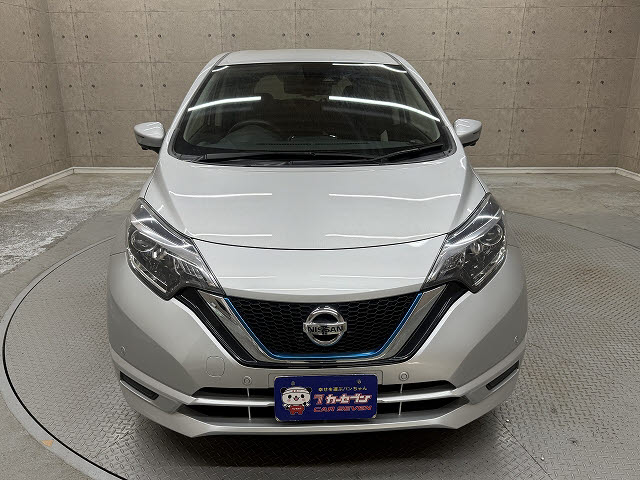 ニッサン ノート e-POWER B