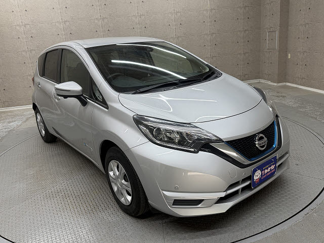 ニッサン ノート e-POWER B