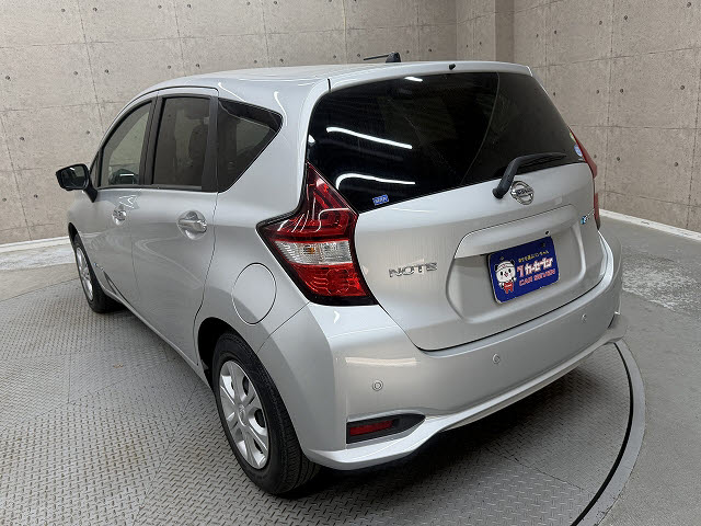 ニッサン ノート e-POWER B