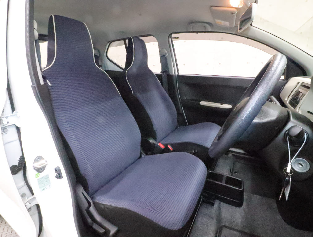 スズキ アルト Ｆ