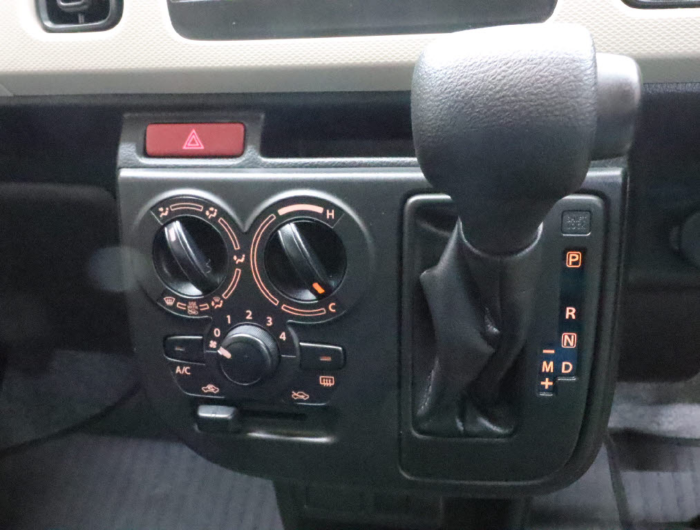 スズキ アルト Ｆ