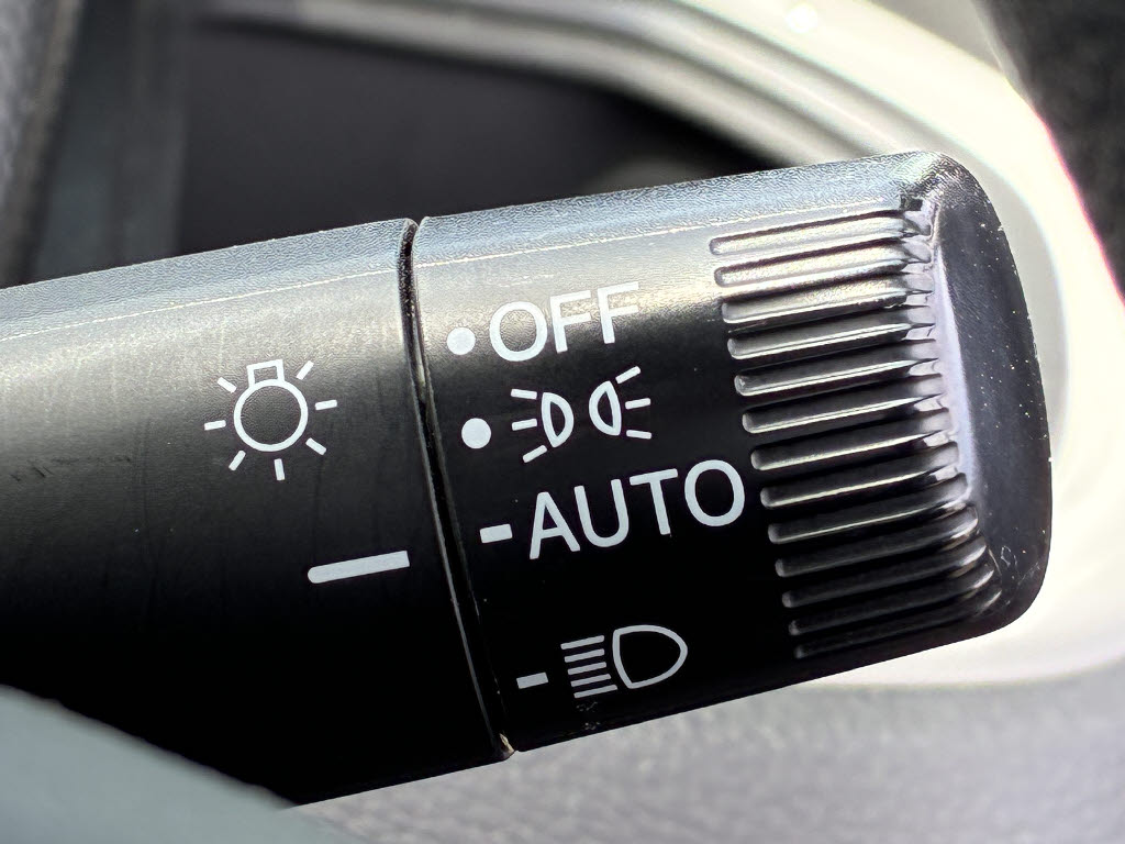 ホンダ フィット ﾍﾞｰｼｯｸ 4WD